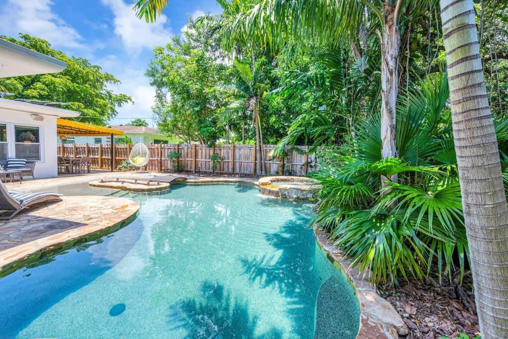 Modern Tropical Pool House North Miami Hot Tub 빌라 외부 사진